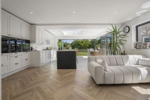 Photo 24- click for photo gallery